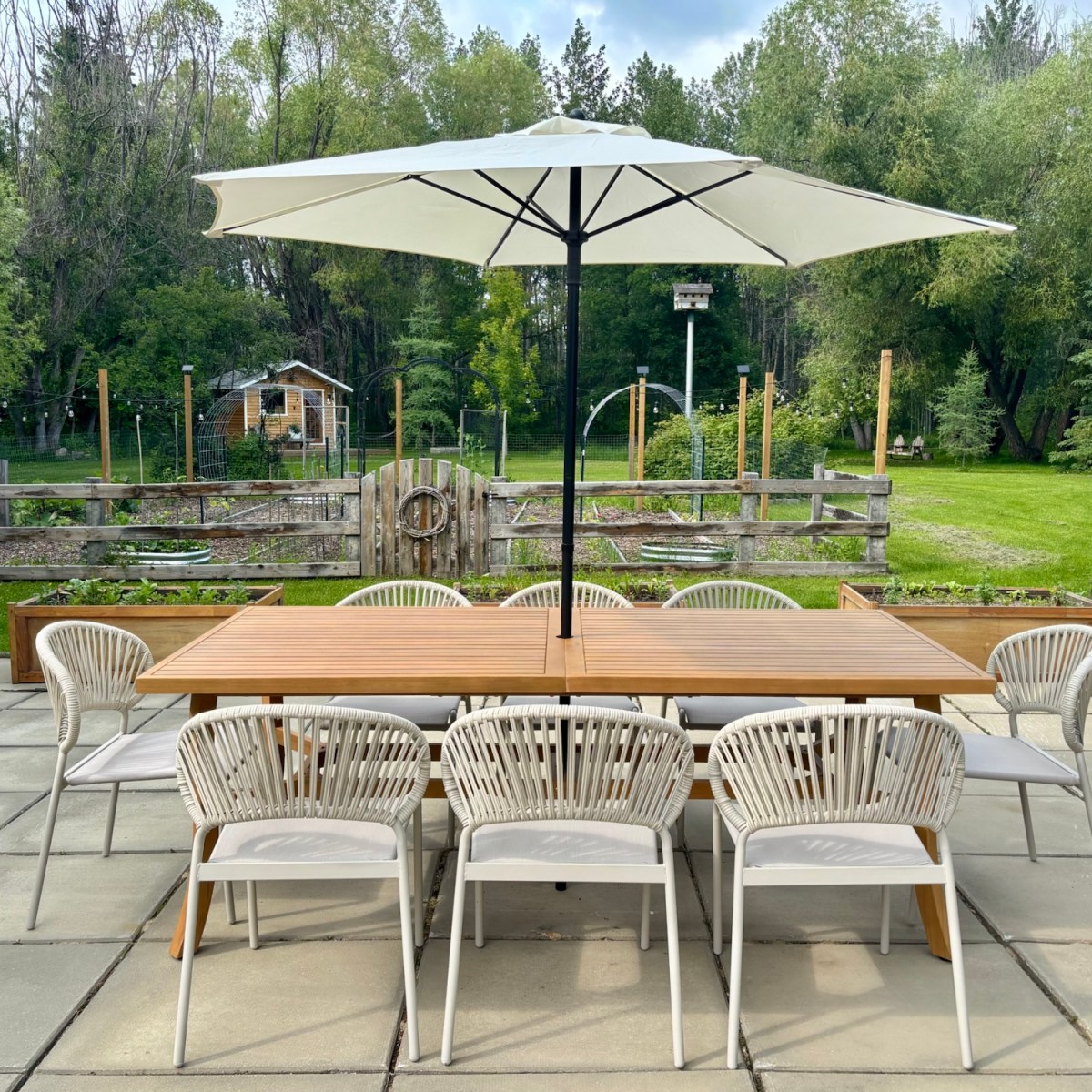 One-Day Patio Refresh: How a Few Simple Swaps Created a Backyard&nbsp;Oasis